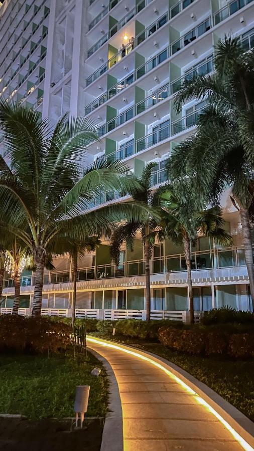 Azure Urban Resort Maui Unit Manila Exteriör bild