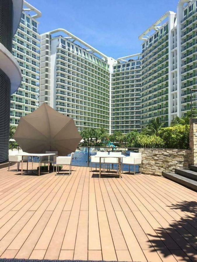 Azure Urban Resort Maui Unit Manila Exteriör bild
