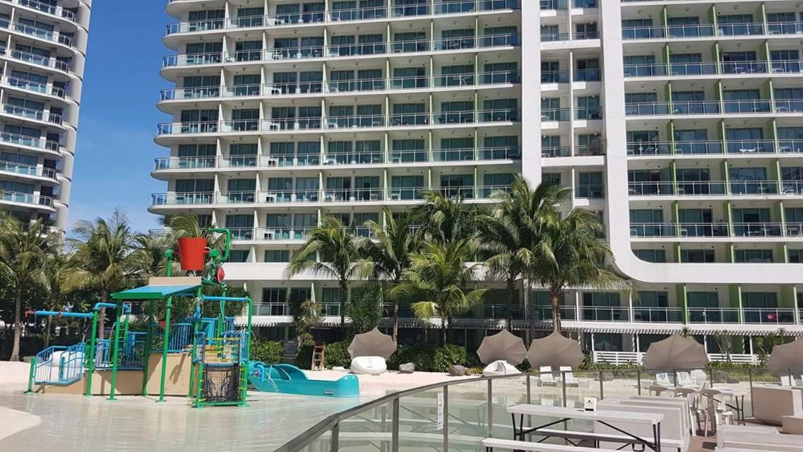 Azure Urban Resort Maui Unit Manila Exteriör bild