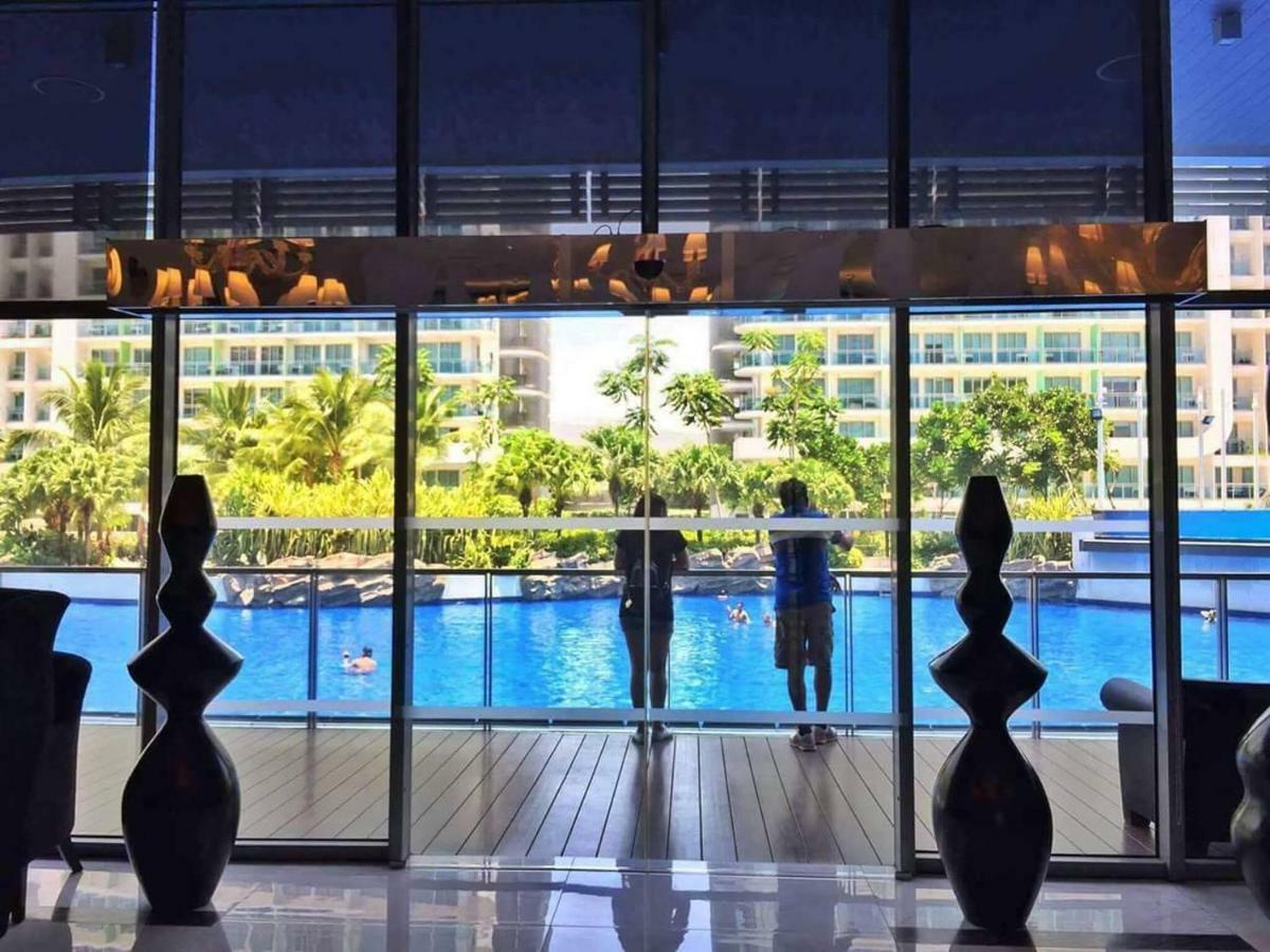 Azure Urban Resort Maui Unit Manila Exteriör bild