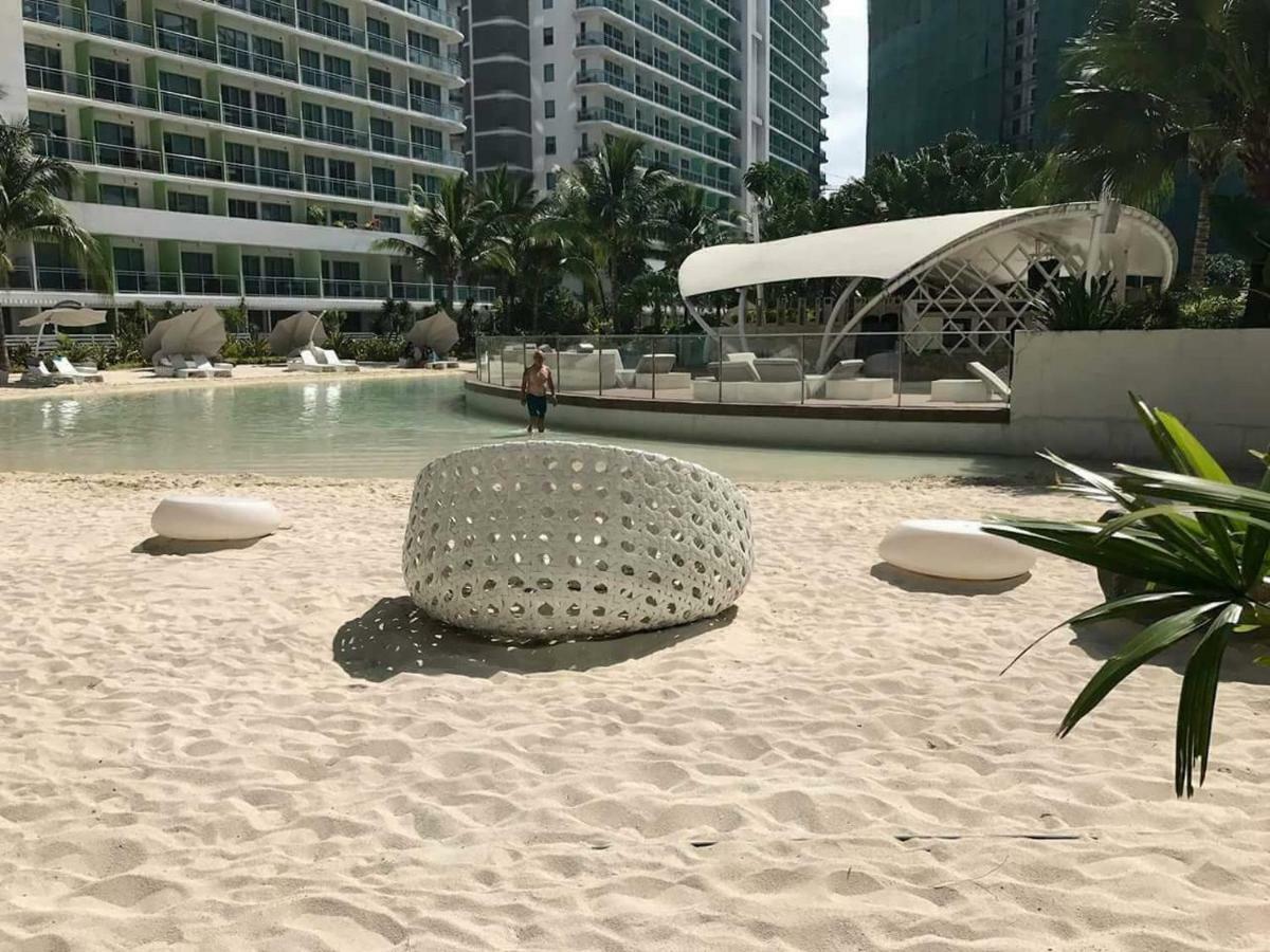 Azure Urban Resort Maui Unit Manila Exteriör bild